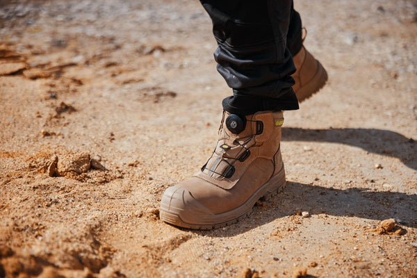Apache Churchill Waterproof Breathable Cushioned Slip Resistant Twist Lock Safety Work Boot - Borderland Muff