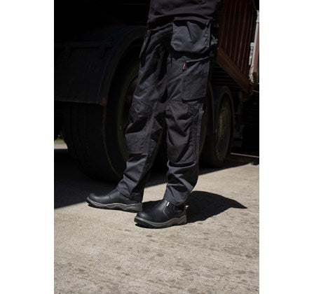 Fort Nelson FF103 Slip On Leather Safety Boot-BLACK - Borderland Muff