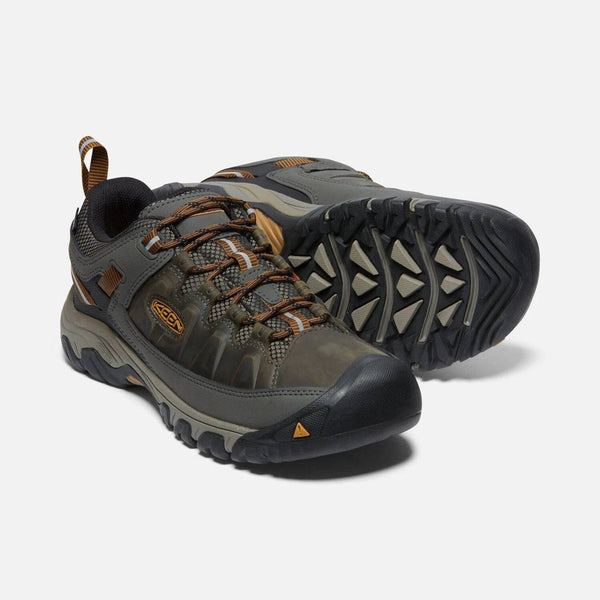KEEN Mens Targhee III Shoe -OLIVE - Borderland Muff