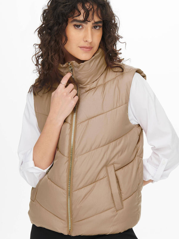 Jacqueline De Yong FINNO Bodywarmer -FUR BROWN - Borderland Muff