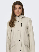 ONLY ONLELISA Women's Water Repellent Hooded Raincoat in Kalamata | Recycled Polyester - Borderland Muff