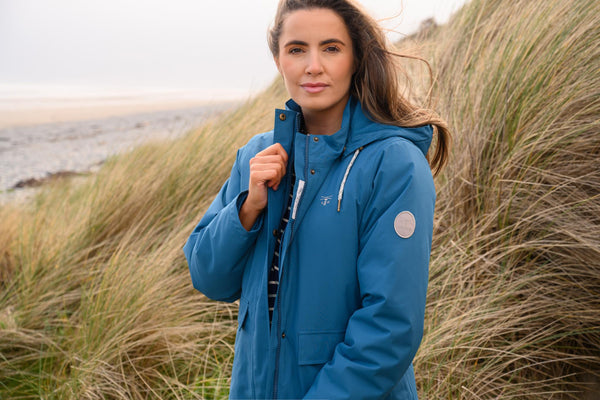 Ladies Lighthouse Tess Waterproof Jacket | Insulated Mid-Hip Length - Borderland Muff