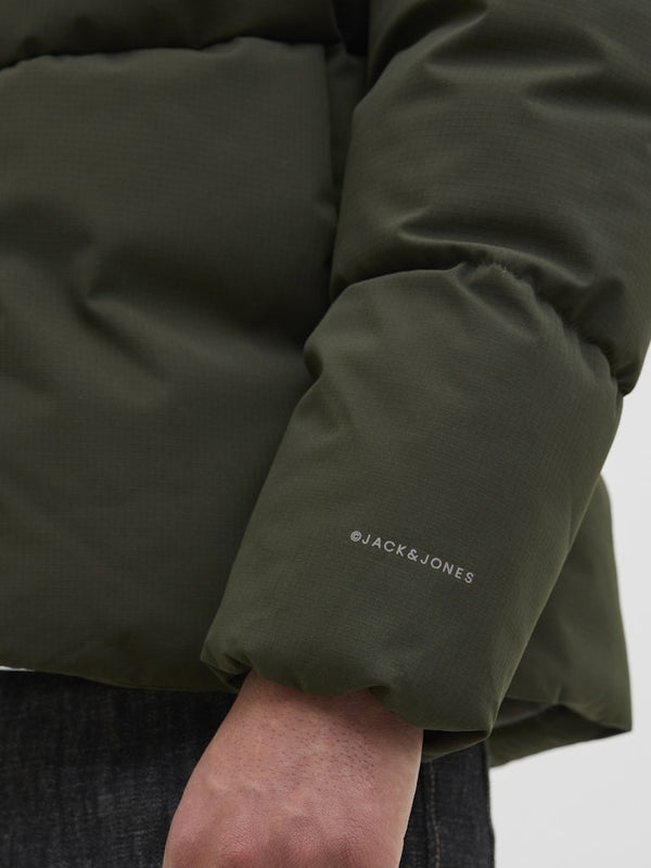 Jack & Jones JJGLOBAL Men’s Puffer Jacket | Recycled Winter Coat with Hood - Borderland Muff