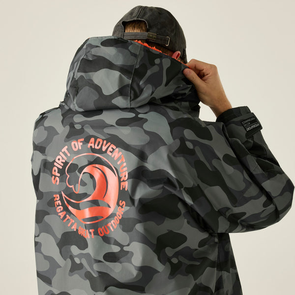 Regatta Adult Waterproof Changing Robe | Warm & Windproof - Borderland Muff