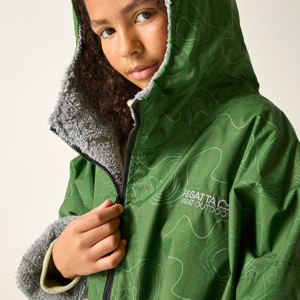 Regatta Junior Waterproof Changing Robe | Warm & Windproof - Borderland Muff