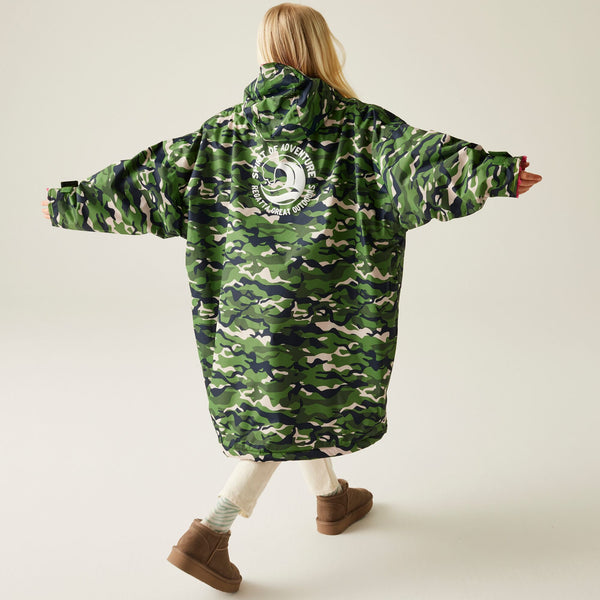 Regatta Junior Waterproof Changing Robe | Warm & Windproof - Borderland Muff