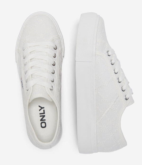 Only ONLNOOMI Platform Sneakers White | Women’s Trainers Ireland - Borderland Muff