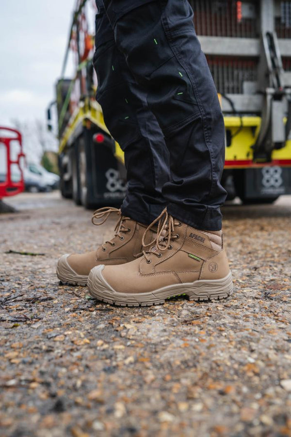 Apache Outback Safety Boots | Wide Fit Side Zip Work Boots - Borderland Muff