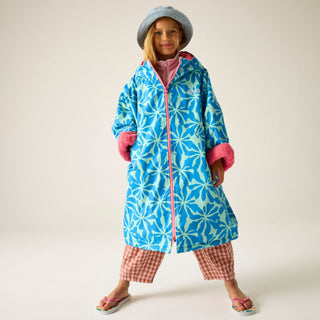 Regatta Junior Waterproof Changing Robe | Warm & Windproof - Borderland Muff