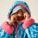 Regatta Junior Waterproof Changing Robe | Warm & Windproof - Borderland Muff