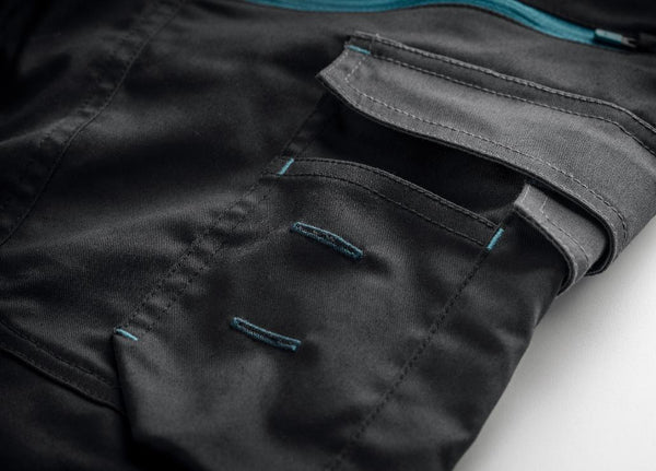 Professional Makita work trousers with full-stretch fabric construction
