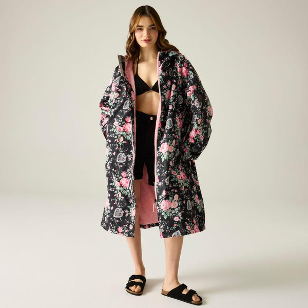 Regatta Cath Kidston Changing Robe – Waterproof Borg Lined Changing Robe - Borderland Muff