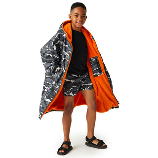 Regatta Junior Waterproof Changing Robe | Warm & Windproof - Borderland Muff