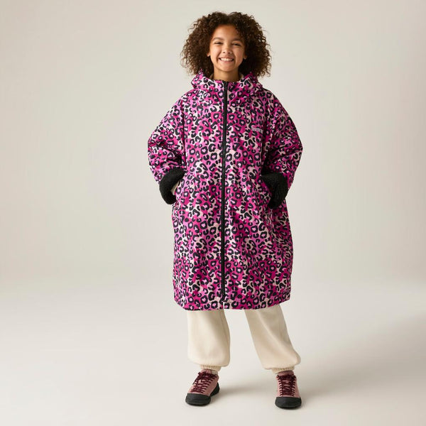 Regatta Junior Waterproof Changing Robe | Warm & Windproof - Borderland Muff