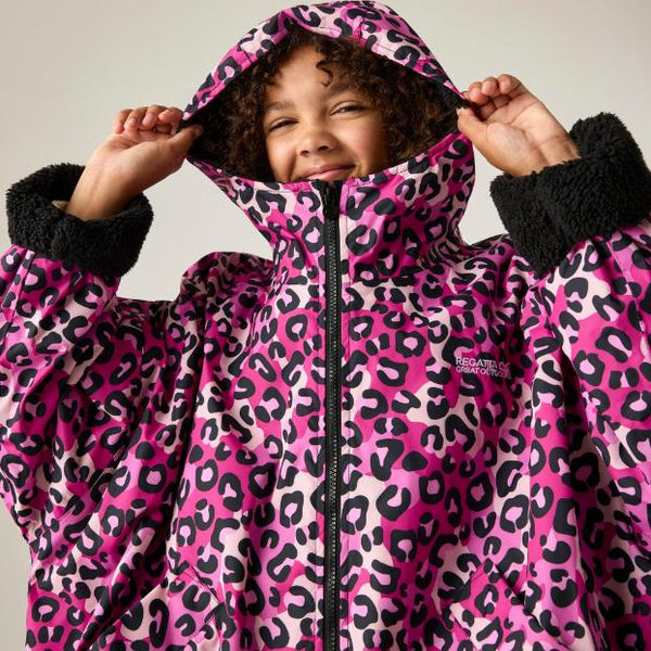 Regatta Junior Waterproof Changing Robe | Warm & Windproof - Borderland Muff